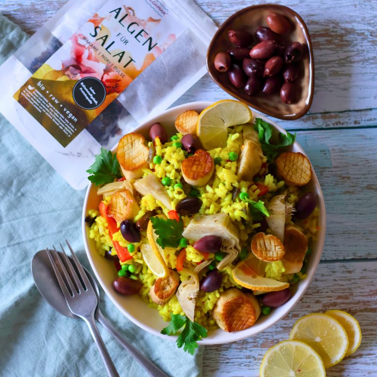 Vegane Paella mit Meeresfrüchten